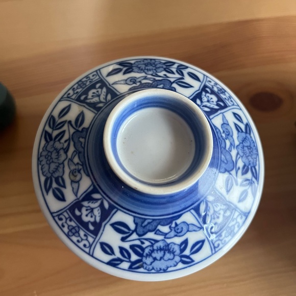 Beautiful Japanese Porcelain - Picture 3 of 8